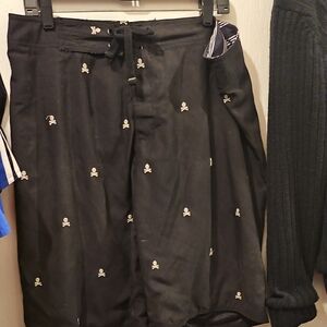 Old Navy Black Hybrid Shorts with Geometric Pattern